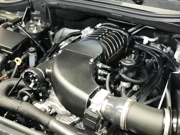 WHIPPLE: 2.9L Intercooled Supercharger Kit  [ 2011-2018 Jeep Grand Cherokee 5.7L ]